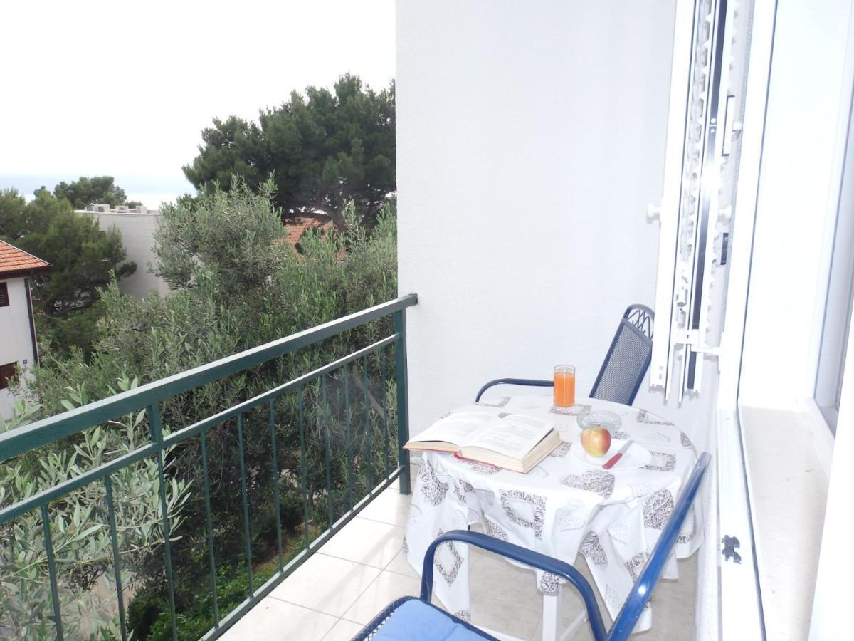 Apartmani Stipan Brela Exteriér fotografie