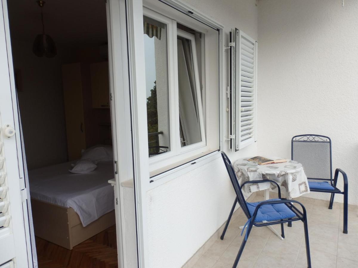 Apartmani Stipan Brela Exteriér fotografie