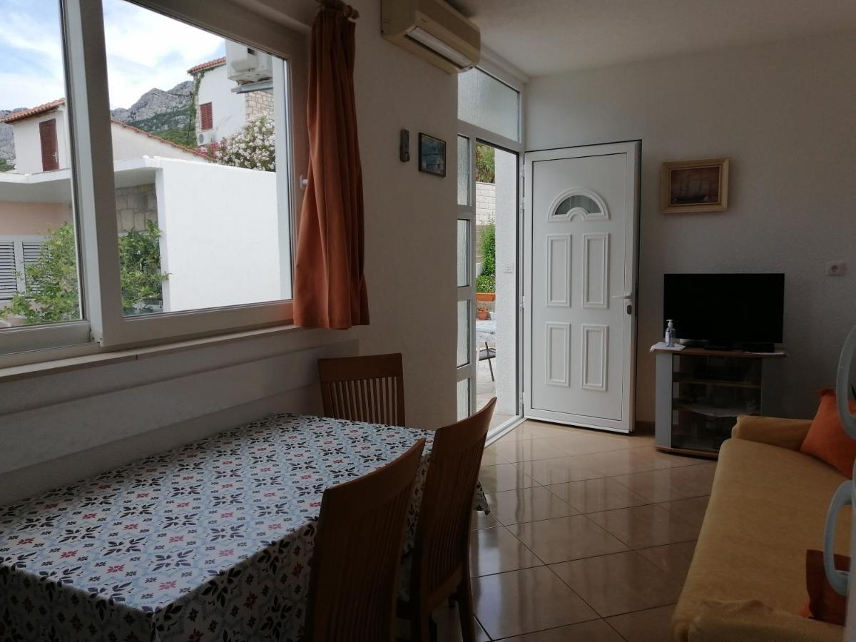 Apartmani Stipan Brela Exteriér fotografie