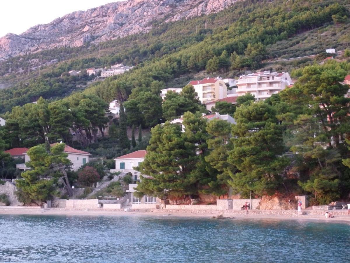 Apartmani Stipan Brela Exteriér fotografie