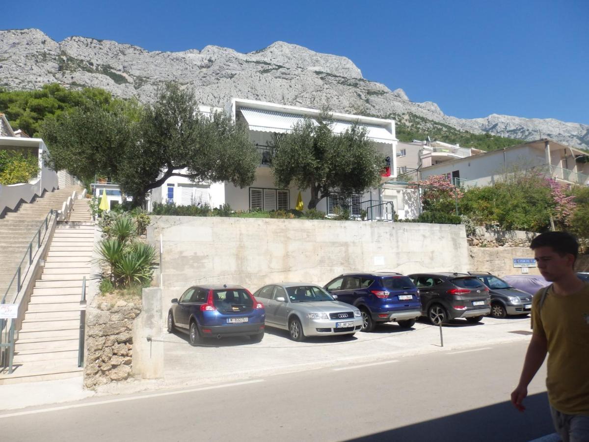 Apartmani Stipan Brela Exteriér fotografie