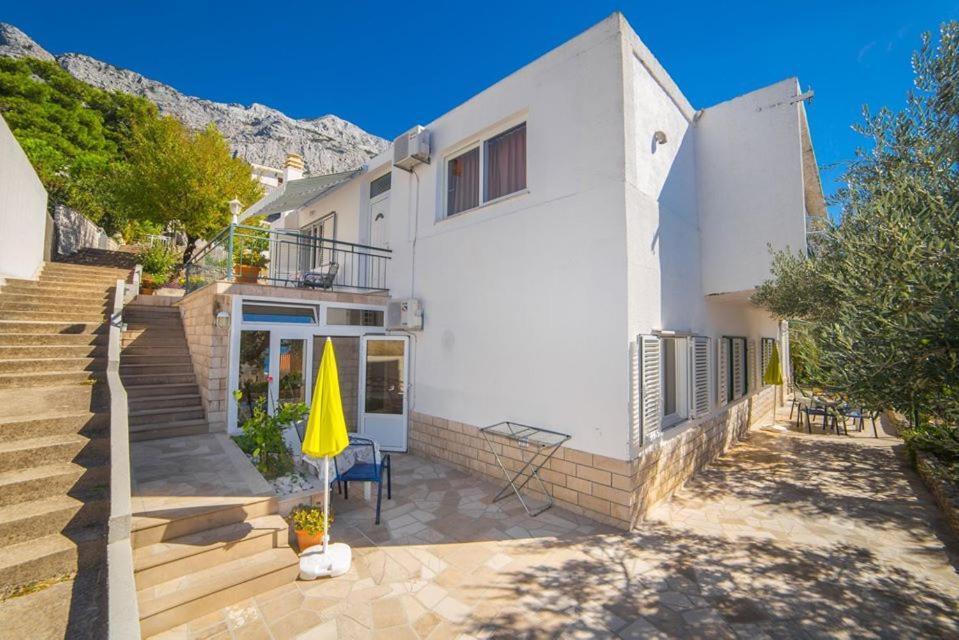 Apartmani Stipan Brela Exteriér fotografie