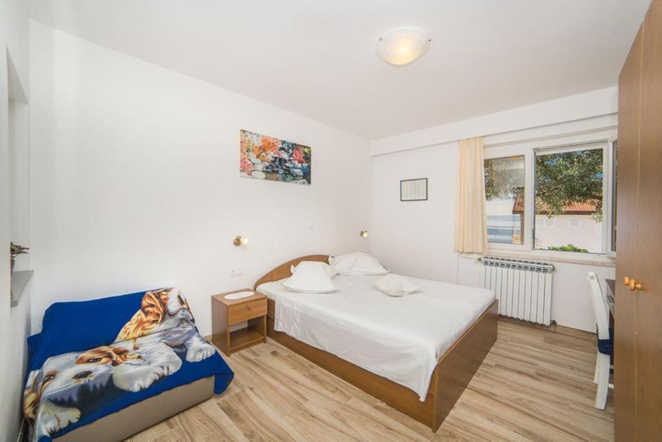 Apartmani Stipan Brela Exteriér fotografie